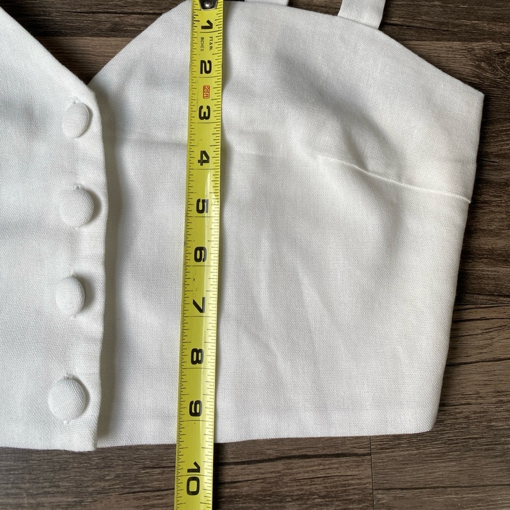 Le Lis Women’s Beige Button-Up Crop top Size M - Picture 6 of 6